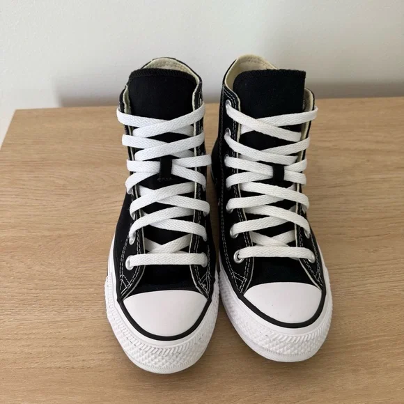 Women’s Converse All Star - Picture 3 of 5